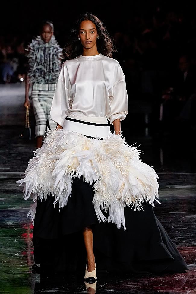 Look de Chanel durante la Semana de la Moda de París.