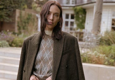 Pantalones de cuadros, zapatos planos, bolsos estampados y muchas otras muchas compras recién llegadas a tienda.