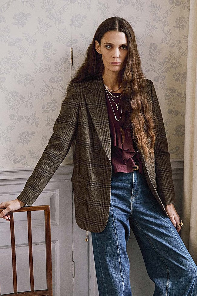 Blazer con estampado de cuadros de Sfera (59,99 euros)