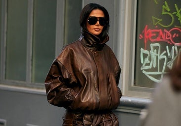 Así llevan el marrón chocolate las mejor vestidas: las prendas que necesitas en tu armario de otoño