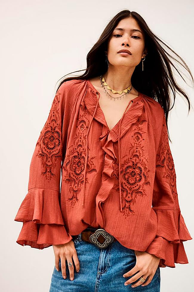 Blusa fluida con manga acampanada de Ba&sh.