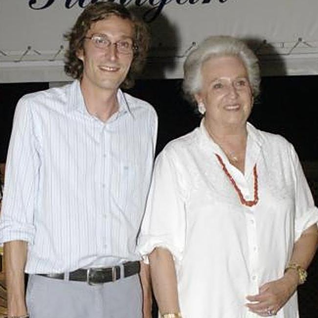 La infanta Pilar, con su hijo, Fernando Martínez de Irujo.