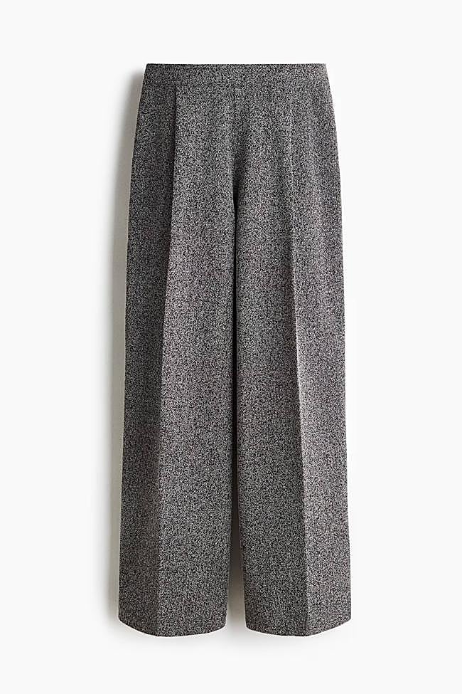Pantalón con pinzas (22,99€)