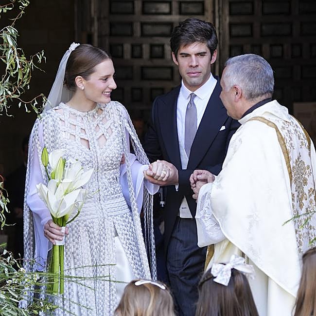 La apreja tras darse el 'sí quiero'.