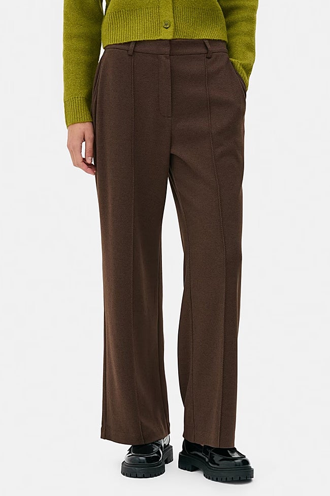 Pantalón marrón de Primark (18 euros)