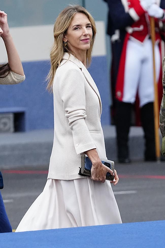 Cayetana Álvarez de Toledo llegando al desfile por el Día de la Hispanidad.