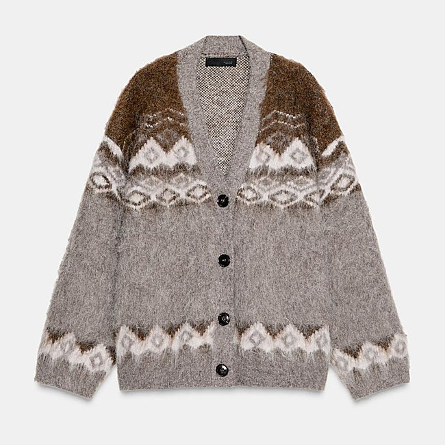 Chaqueta de punto gris de Zara (39,99 euros)