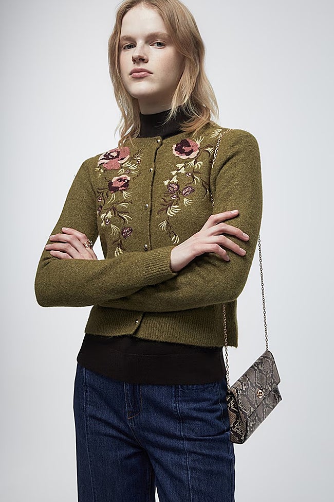 Chaqueta con bordados de Sfera (35,99 euros)