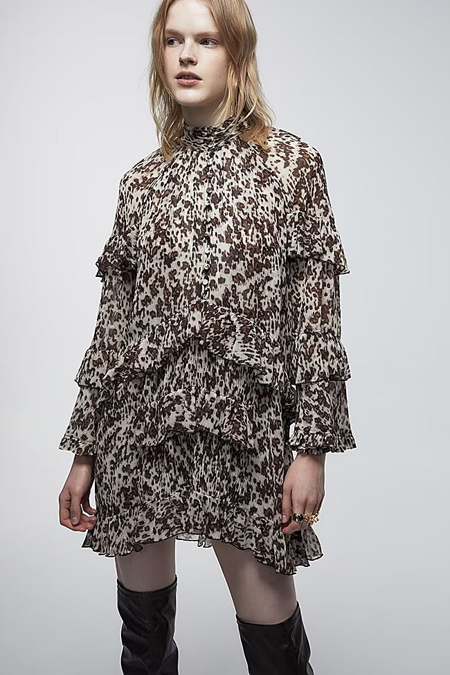 Vestido corto de Sfera (35,99 euros)