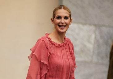 Cuatro vestidos boho de Sfera que combinan a la perfección con botas altas