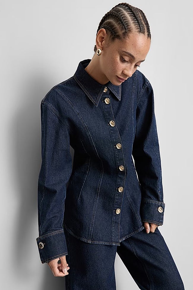 Camisa vaquera de Primark (22 euros)