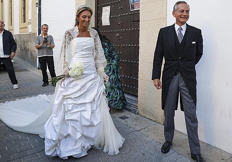 El vestido de novia de María Luisa Arróspide firmado por Navascués.