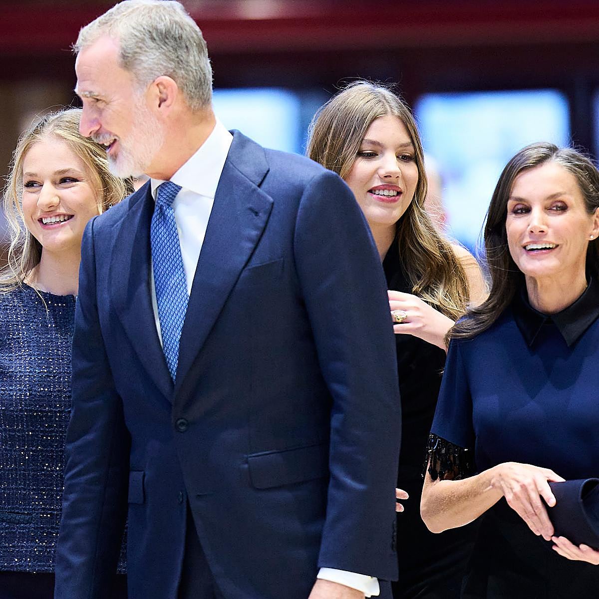 Los reyes Felipe y Letizia y sus hijas, Leonor y Sofía, a su llegada al Auditorio Príncipe Felipe de Oviedo.