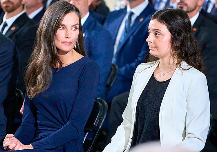 La reina Letizia intentó no llorar en el funeral de Estado por las víctimas de la dana: conmocionada | Mujerhoy