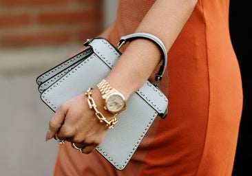 Relojes tipo pulsera: el accesorio 2 en 1 que no te vas a quitar esta temporada