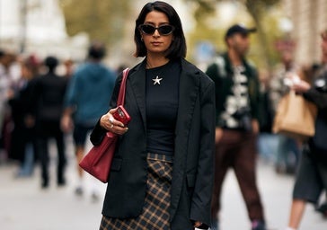 Look con falda de cuadros