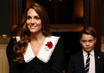 La lección de elegancia de Kate Middleton en el concierto por el Día del Recuerdo: un vestido bicolor con detalle simbólico