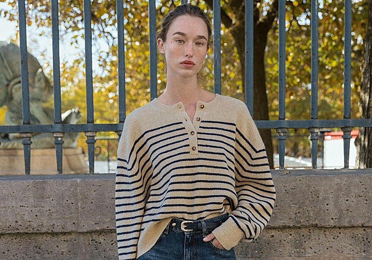 La prenda de punto favorita de las francesas, el jersey de rayas, se ha convertido en una de las piezas clave de la nueva temporada de invierno.