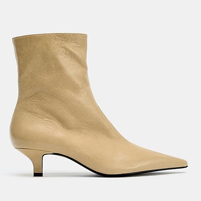 Botines de tacón de Zara (69,99 euros)