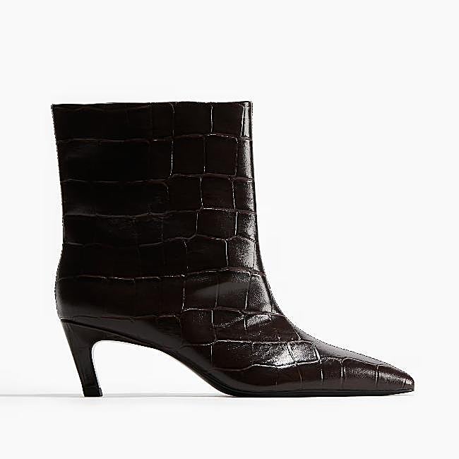 Botines de tacón de Zara (44,99 euros)