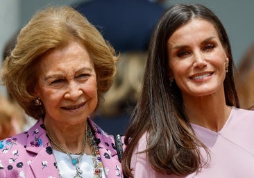 Toda la familia real, excepto el rey emérito Juan Carlos, acompañará a la reina Sofía en la entrega del Toisón de Oro hoy en el Palacio Real.