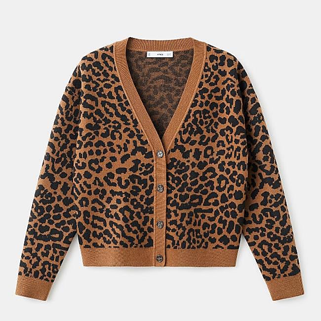 Chaqueta estampada con leopardo de Mango (29,99 euros)