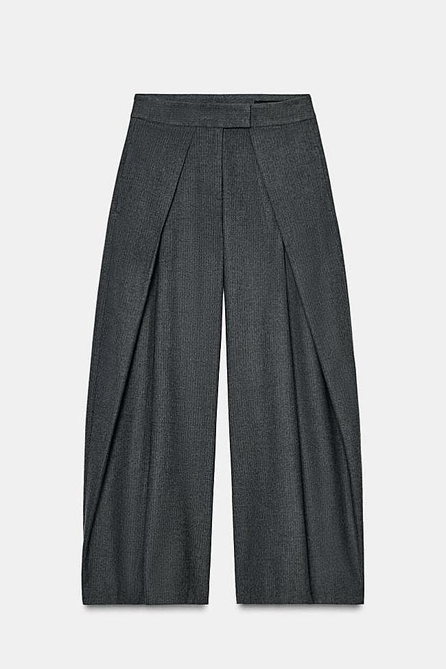 Pantalón wide leg raya diplomática pinzas ZW Collection (49,95€)