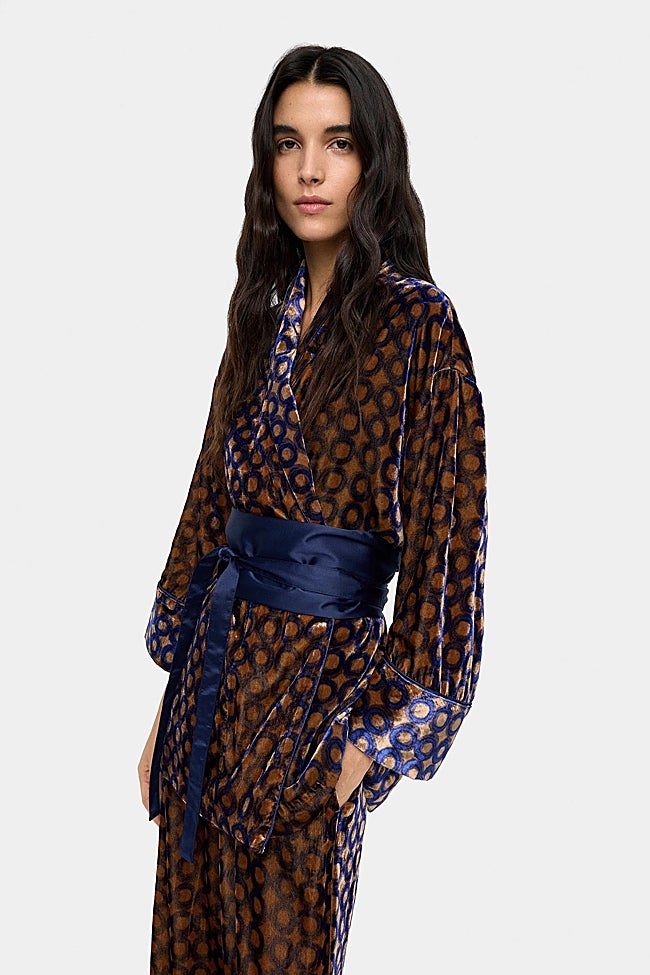 Chaqueta de terciopelo de Parfois (45,99 euros)