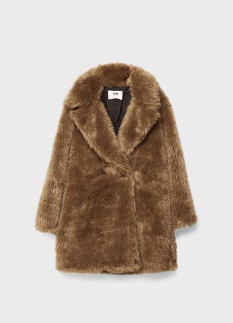 Imagen - Abrigo de pelo de Stradivarius (69,99 euros)