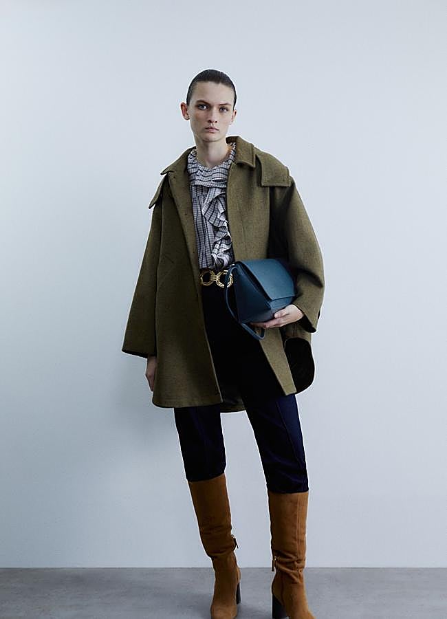 Imagen - Abrigo capa color khaki