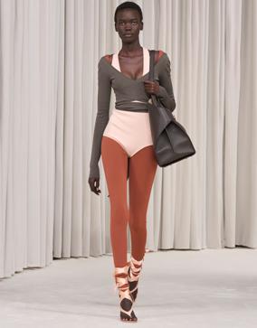 Imagen secundaria 1 - Ferragamo SS25.