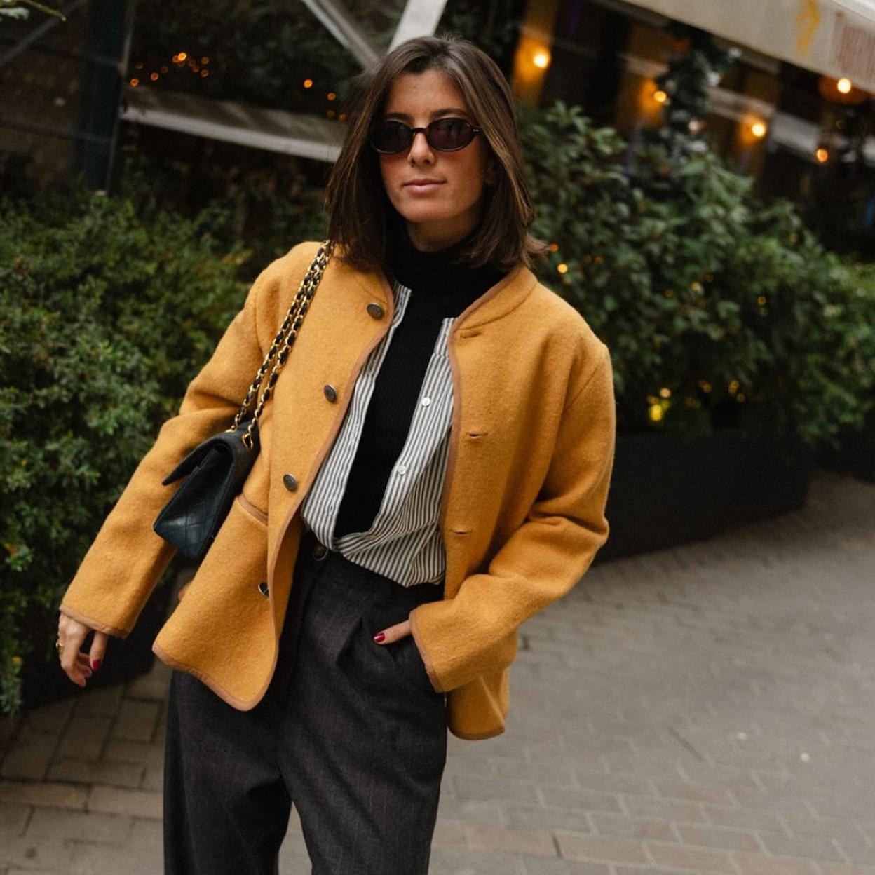 Una influencer con la chaqueta australiana de Ritavon.