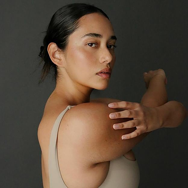 Mujer con ropa deportiva. 