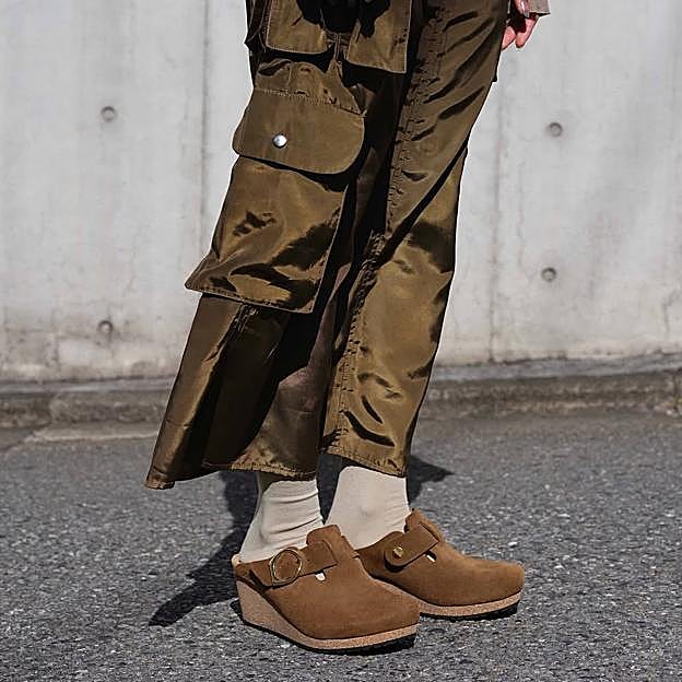 Todos mis amigos llevan zuecos: por qué este zapato está arrasando entre las chicas (y chicos) con más estilo