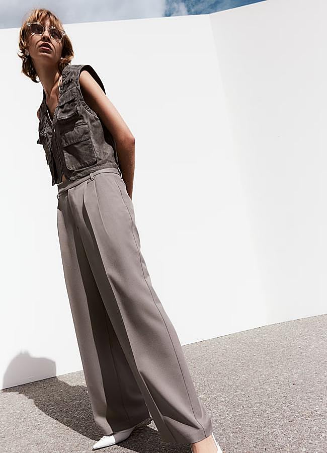 Imagen - Pantalones rectos de pinzas de H&M, 18,99 euros.