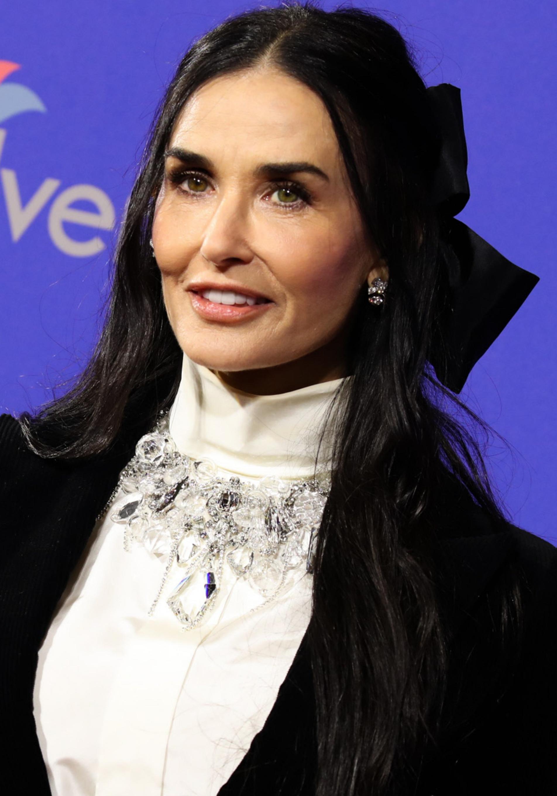 Estos son los sérums para pestañas y cejas que necesitas a los 50+.