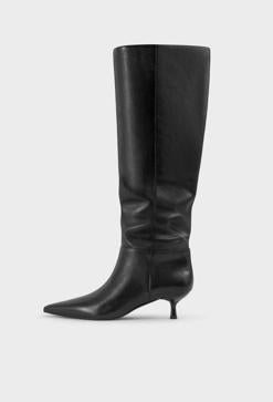 Imagen secundaria 2 - Vestido de cuadros y diadema, el look de invitada que es pura inspiración