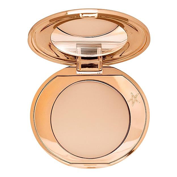 Airbrush Flawless Finish de Charlotte Tilbury.