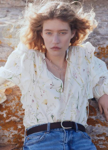 Imagen - Camisa con estampado de flores de H&M (17,99 euros)