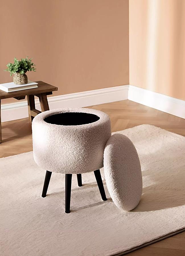 Imagen - Taburete con almacenaje de Primark Home (30 euros).