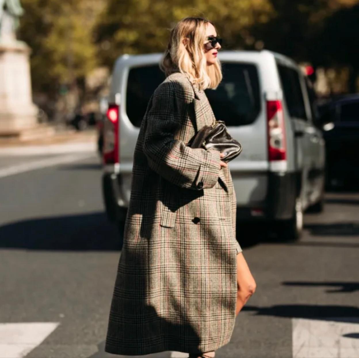 Estos son los abrigos de cuadros que triunfan entre las más elegantes. 