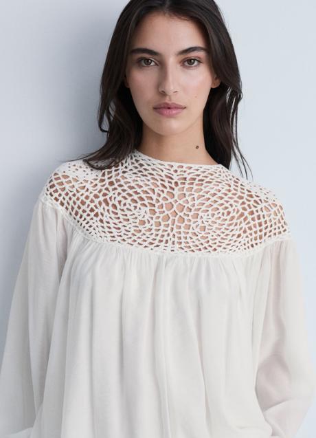 Imagen - Camisa blanca de Mango (49,99 euros)