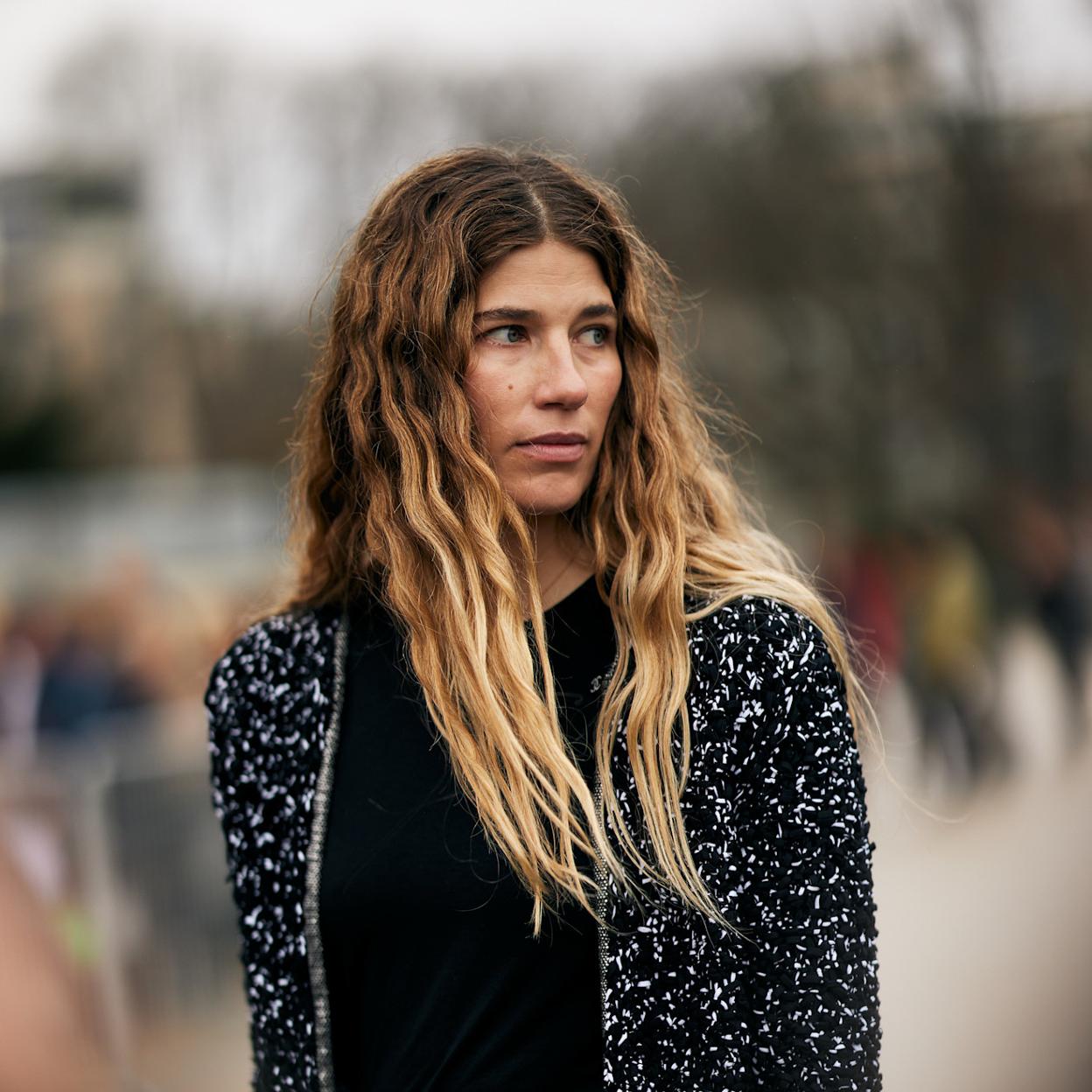 Vuelven las mechas californianas a las tendencias capilares de 2025