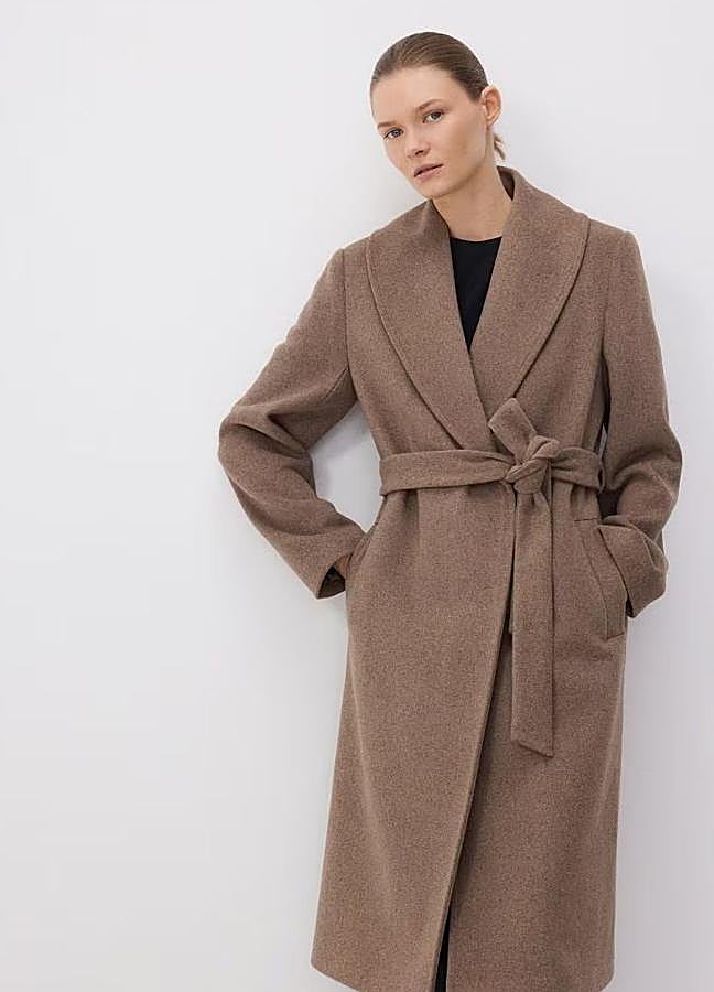 Imagen - Abrigo mocha mousse con cinturón