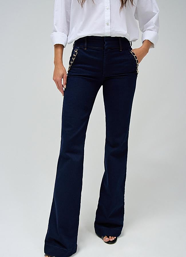 Imagen - Jeans flare con detalle dorado a los lados de Salsa Jeans, 109 euros.