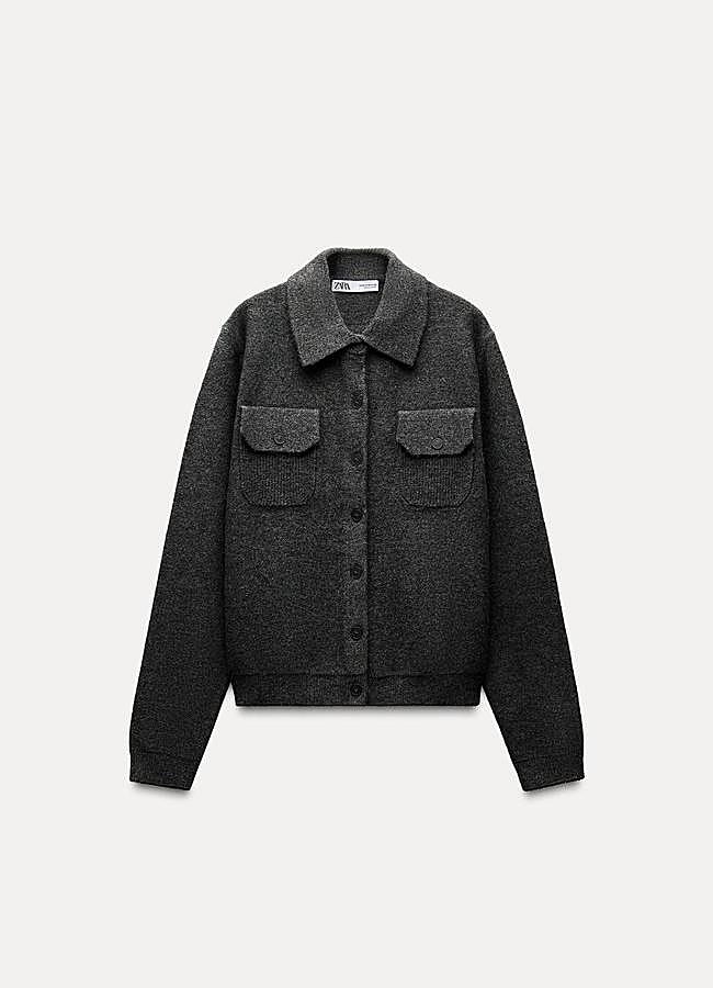 Imagen - Cárdigan de punto en color gris de Zara.