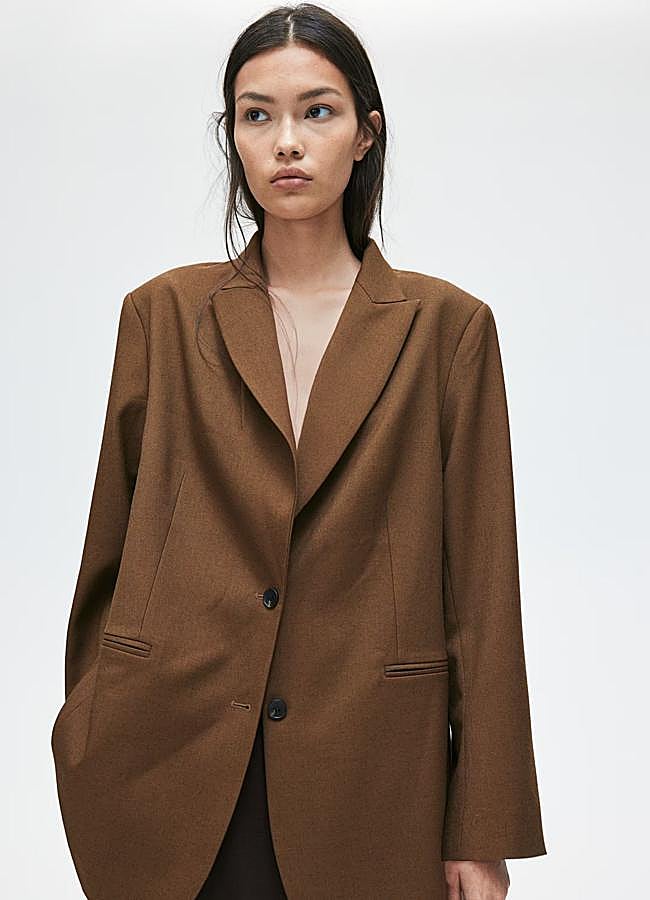 Imagen - Americana oversize marrón chocolate