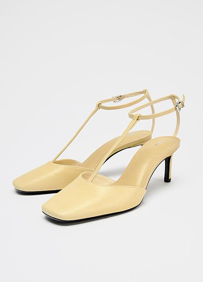 Imagen - Zapatos de tacón con tira de Zara.