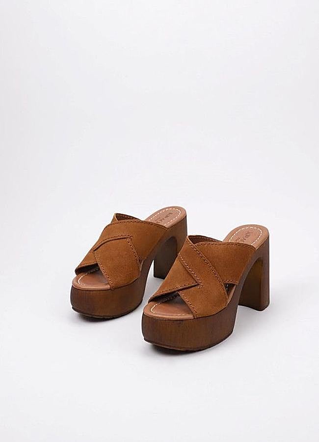 Imagen - Zuecos de plataforma con tiras cruzadas de ante