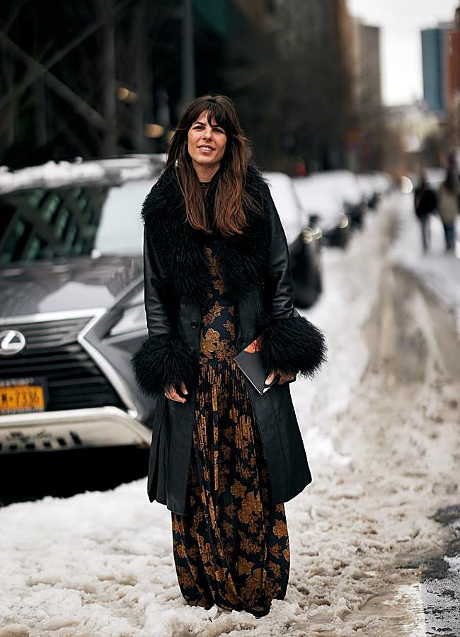 Imagen - Una mujer con un pelo castaño brunette. Foto: Launchmetrics spotlight.